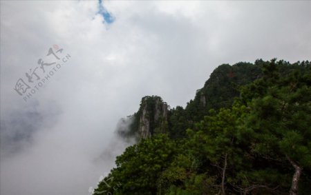 明月山