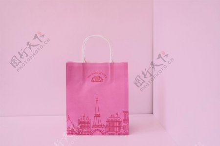 粉色购物袋样机模板