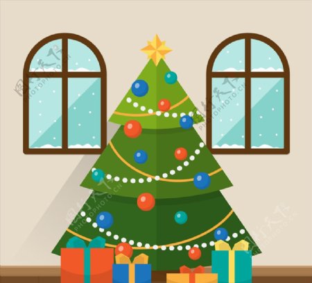 扁平化客厅里的圣诞树