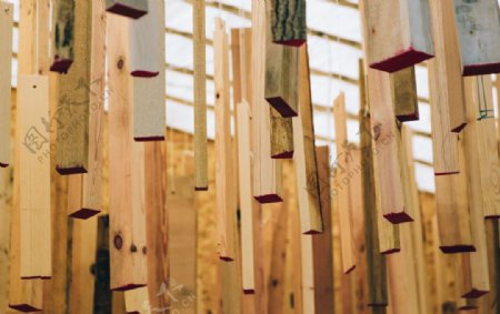 抽象垂悬的木艺术