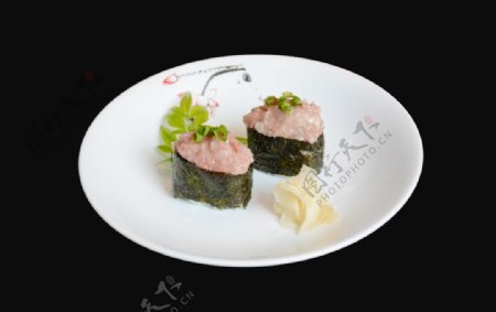 金枪鱼腩军舰寿司