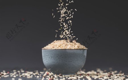 大米米粒石碗背景海报素材图片