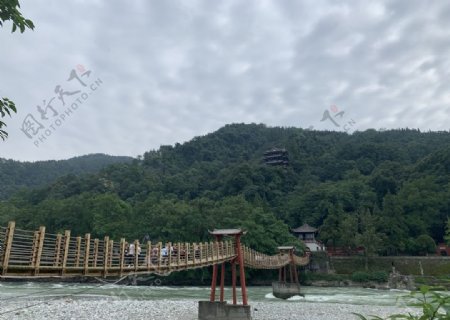 都江堰情人桥图片