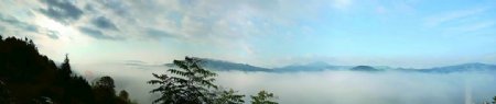 黄平县县城云雾背景图图片