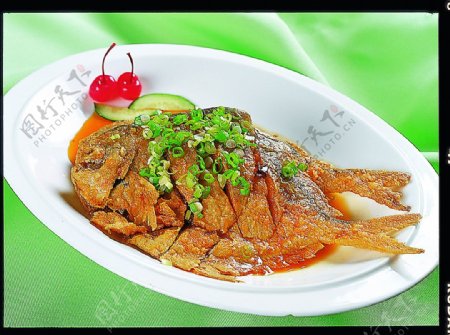 豫菜香辣鲳鱼图片