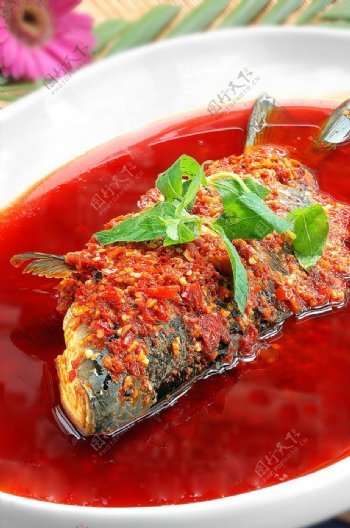 湘菜鲜椒河水鱼图片