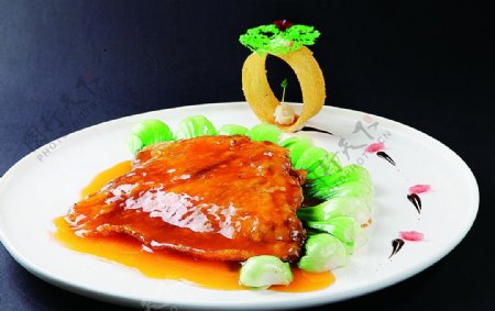 浙菜红扒鲜鲨翅图片