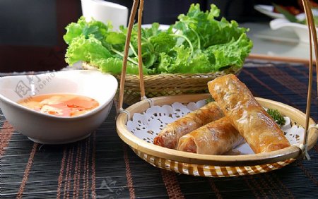 特色小吃越南春卷图片